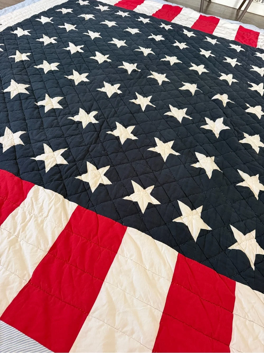 Tommy Hilfiger American Flag Quilt Stars Stripes Approximately 85”x100” Read Des